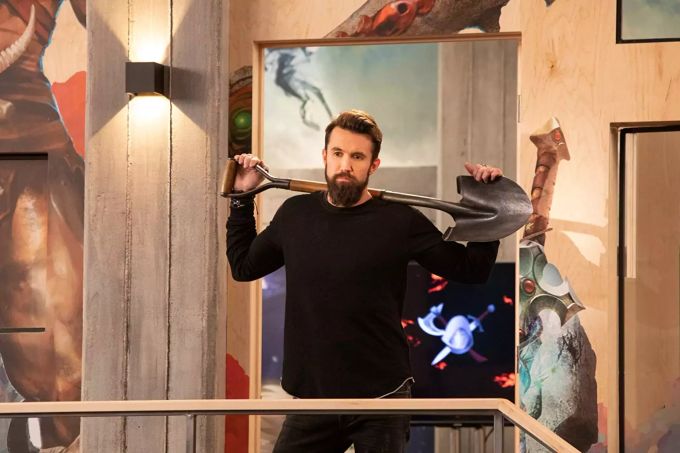Rob McElhenney hat gemeinsam mit Ryan Reynolds einen Fussballverein gekauft. Ryan Reynolds Rob McElhenney