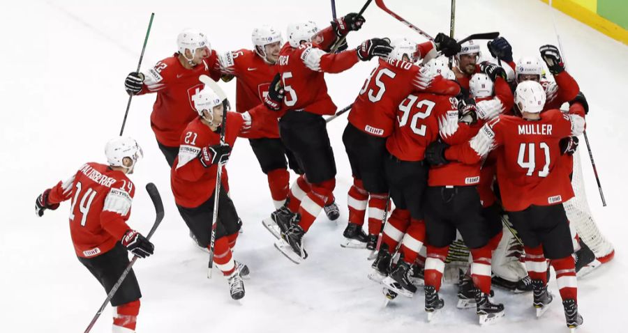 Grund zur Freude: Die Schweizer Hockey-Nati spielte sich an der WM 2013 in Dänemark zur Silbermedaille.