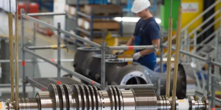 Montagehalle des Siemens-Turbinenwerks in Görlitz: Ein baldiges Ende der Flaute scheint vorerst nicht in Sicht. Foto: Sebastian Kahnert/zb/dpa