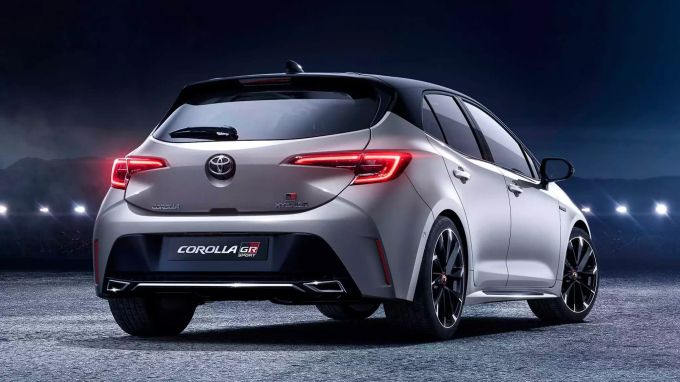 Der knackige Hintern des Toyota Corolla Hybrid dürfte viele Käufer locken Toyota Corolla 2.0 Hybrid