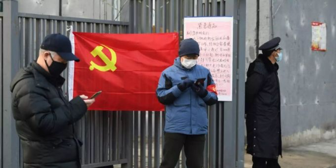 China wies kürzlich drei ausländische Journalisten aus China wies kürzlich drei ausländische Journalisten aus