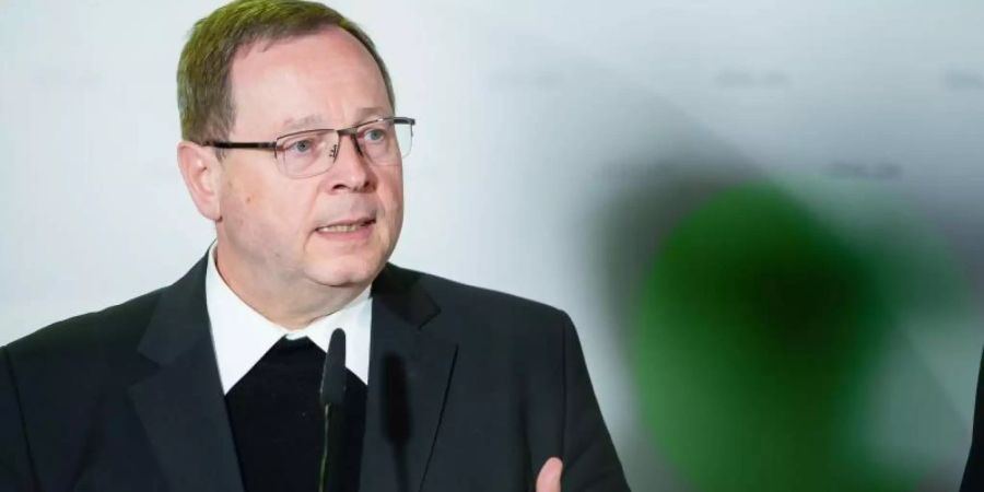 Bischof Georg Bätzing: «Nehmen unsere institutionelle Verantwortung noch einmal deutlicher wahr.». Foto: Andreas Arnold/dpa