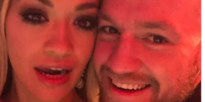 Halbnackte Rita erzürnt Fans - Kuschelbilder fliegen McGregor um die Ora