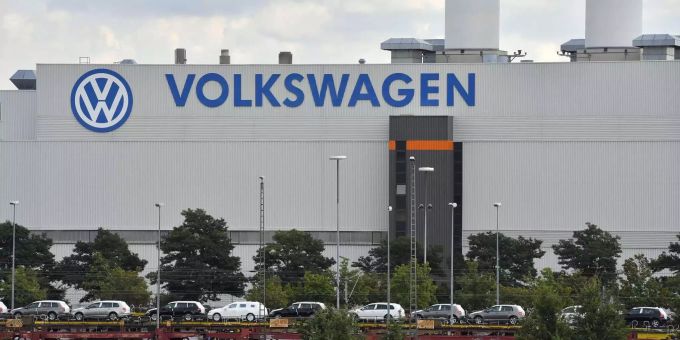 Wegen Abgasmessung - Umstellung in Autoindustrie bremst Produktion