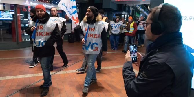 Zahlreiche Mitglieder der EVG störten mit ihren Streiks den deutschen Zugverkehr.