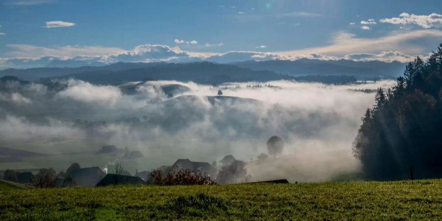 Blick ins vernebelte Emmental.