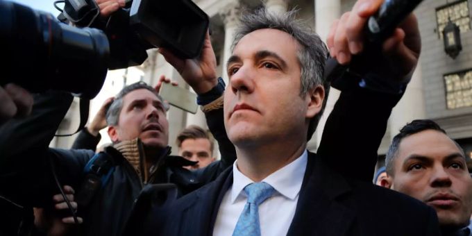 Michael Cohen gab zu, mit russischen Stabsmitgliedern in Kontakt gestanden zu sein. Michael Cohen