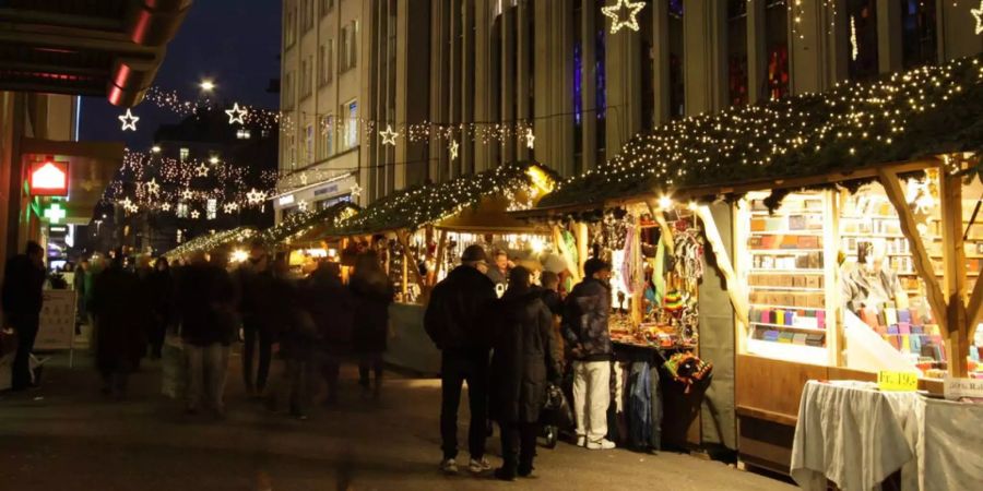 Das City Weihnachtsmarkt in der Lintheschergasse.