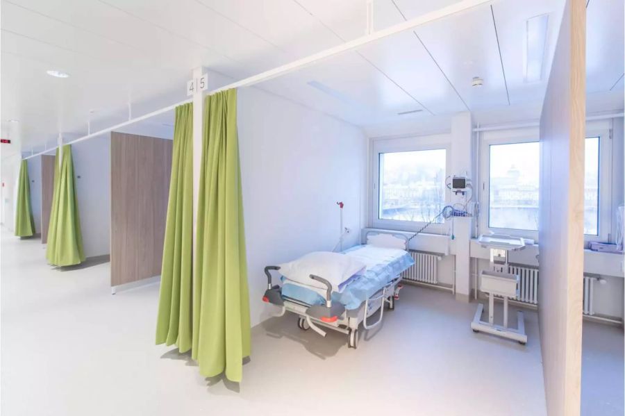 Direkt oberhalb des Bahnhof Luzerns hat die Hirslanden-Klinik St. Anna ein Operationszentrum errichtet.