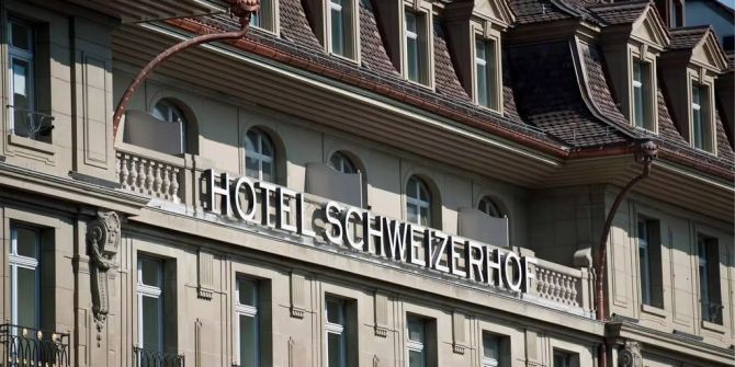 Der Schriftzug Hotel Schweizerhof.