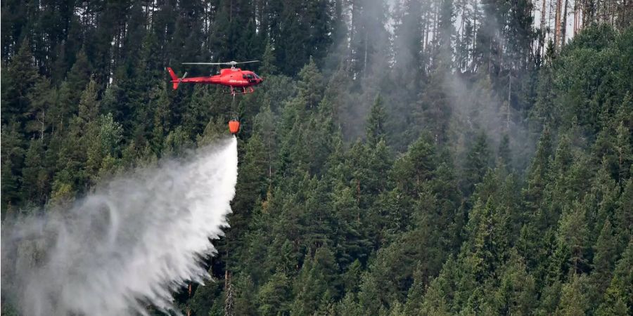 Noch rund 20 Feuer waren am Dienstagmorgen in Schweden aktiv.