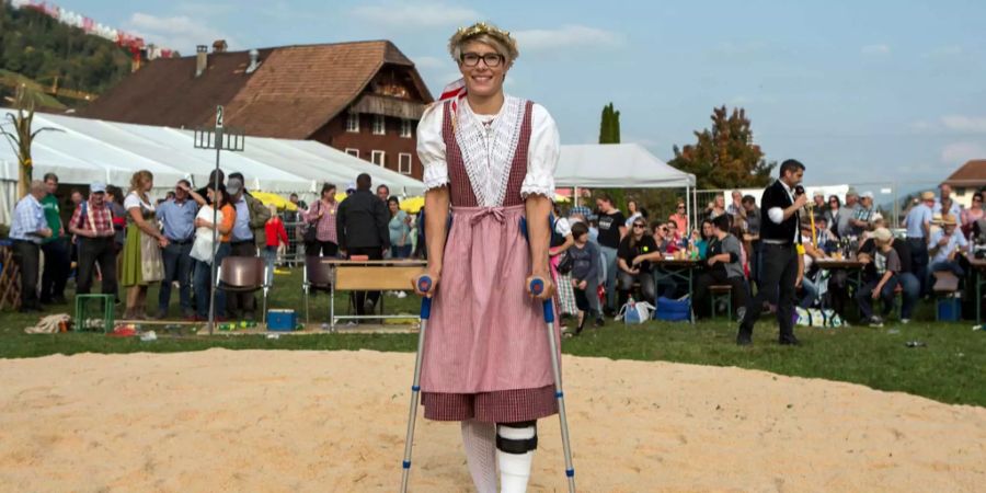 Die vierfache Schwingerkönigin Sonia Kälin verletzte sich im September am Schwingfest in Raron VS.