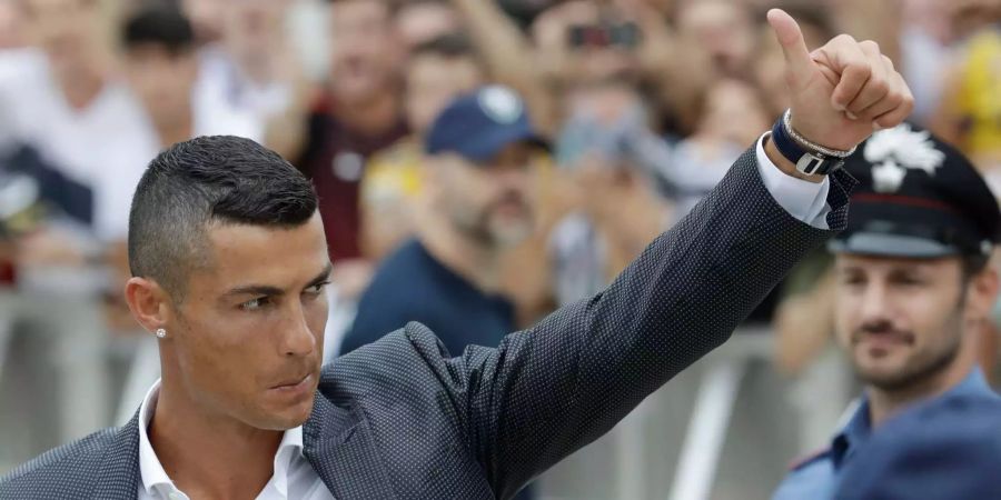 Cristiano Ronaldo hat mit seinem Transfer zu Juventus Turin den Anfang gemacht.