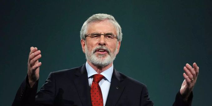 Bei dem Anschlag auf das Haus von Gerry Adamy, ehemaliger Chef der Sinn-Fein-Partei in Nordirland, wurde niemand verletzt. Bei dem Anschlag auf das Haus von Gerry Adamy, ehemaliger Chef der Sinn-Fein-Partei in Nordirland, wurde niemand verletzt.