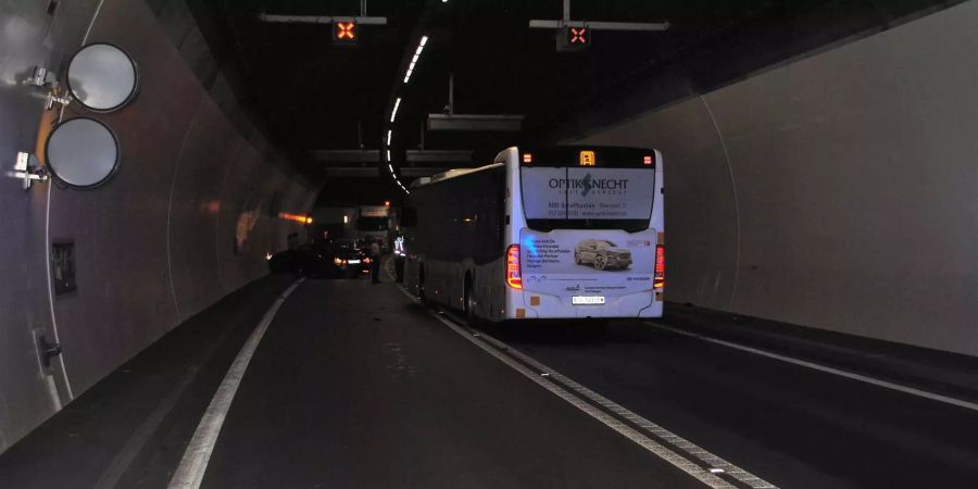 Die A4 war nach dem Unfall zwischen Schaffhausen Nord und Schaffhausen Süd für rund drei Stunden gesperrt.