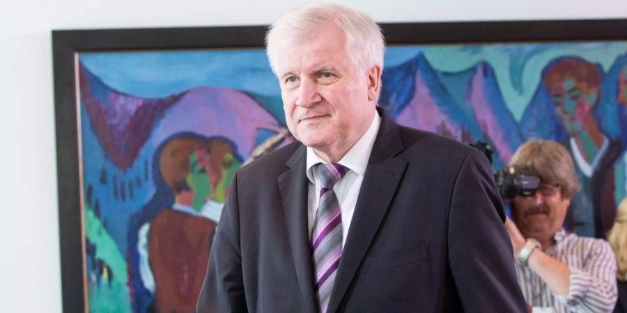 Tritt er von Parteivorsitz und Ministeramt zurück? - Horst Seehofer