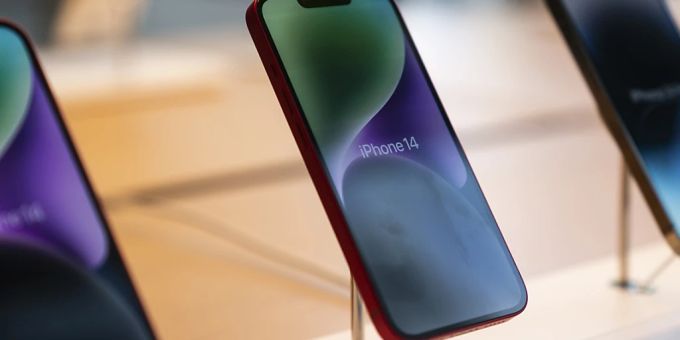Die Entwicklung von eigenen Modems für die Verbindung der iPhones zum Mobilfunk-Netz verläuft bei Apple anscheinend holperiger als erhofft. apple iphone modem qualcomm
