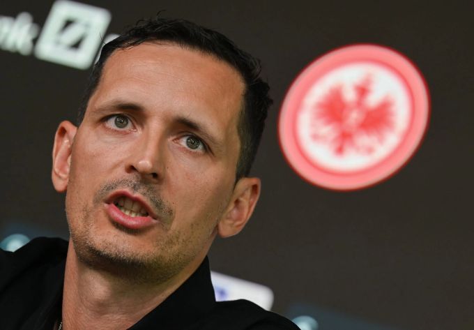 Dino Toppmöller hat auf diese Saison hin bei Eintracht Frankfurt übernommen. Dino Toppmöller