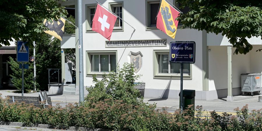 Die Gemeindeverwaltung Zweisimmen an der Lenkstrasse 5 in Zweisimmen. - Simmental