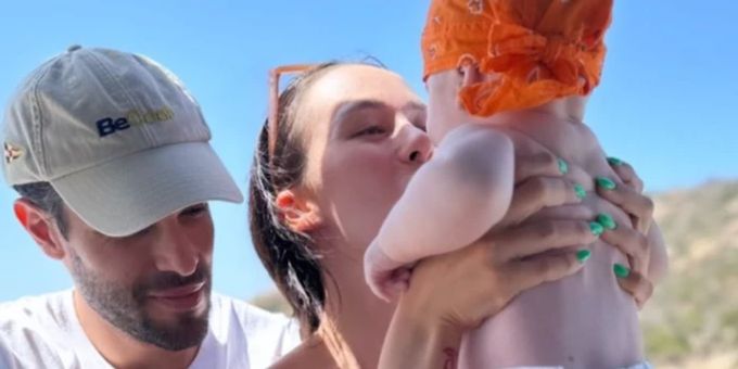 Stylisch am Beach - So gross ist Hunziker-Enkel Cesare schon