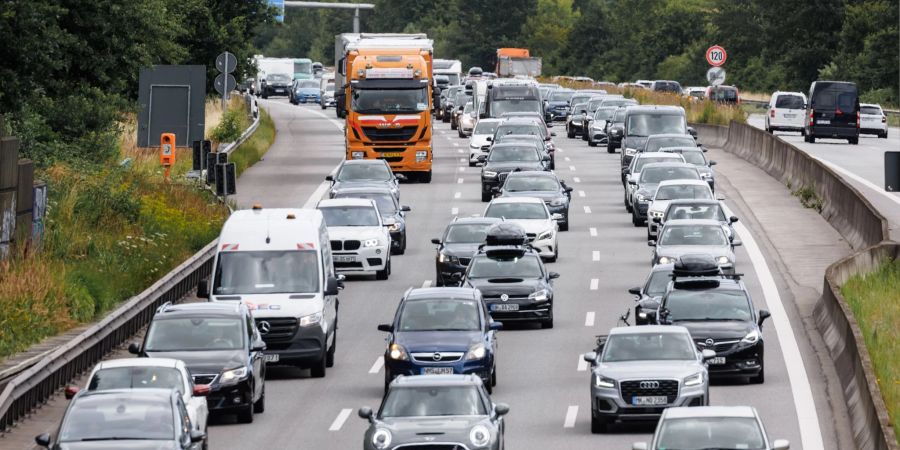 Autos Deutschland Anzahl
