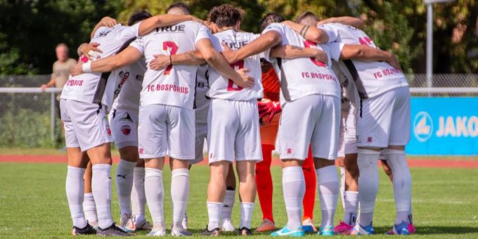 Im Schweizer Cup steht der FC Bosporus am Samstag dem FC Basel auf dem Sportplatz Wyler gegenüber. fc bosporus fc basel