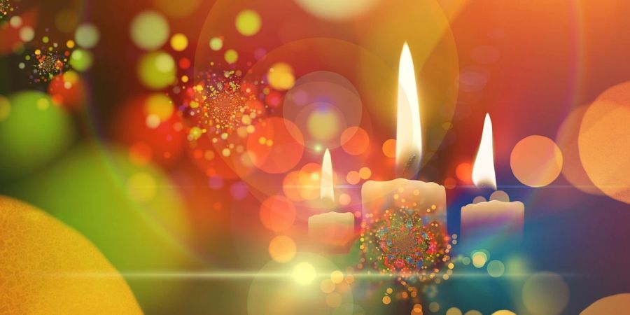 Kerzen bunt Licht Weihnachten Beleuchtung