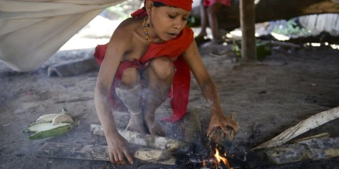 Angehörige der Yanomami in Brasilien Angehörige der Yanomami in Brasilien