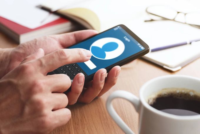 Auch für die allgemeine Weiterbildung lassen sich Apps ideal in den Alltag einbinden. Weiterbildung
