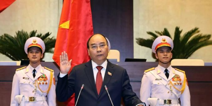 Vietnams neuer Präsident Phuc beim Amtseid Vietnams neuer Präsident Phuc beim Amtseid