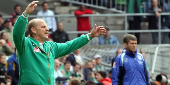 Trainer Thomas Schaaf soll den SV Werder Bremen zum alten Glanz verhelfen. sv werder bremen