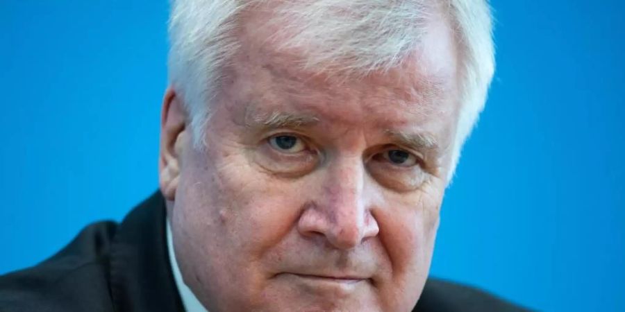 Bundesinnenminister Horst Seehofer kritisiert die Union für ihre Corona-Regeln zu Gottesdiensten. Foto: Bernd von Jutrczenka/dpa