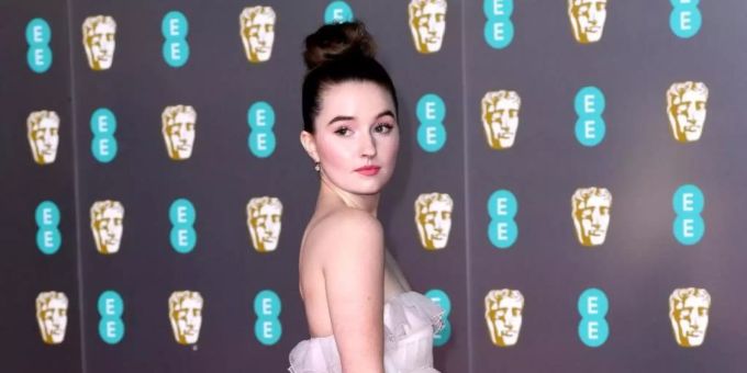 Schauspielerin Kaitlyn Dever («Booksmart») bei der Verleihung der 73. BAFTA-Filmpreise in London. Kaitlyn Dever