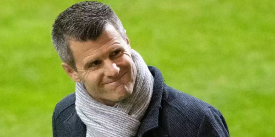 Steht mit den Bayern-Frauen vor einer schweren Aufgabe beim Rückspiel in London: Trainer Jens Scheuer. Foto: Matthias Balk/dpa