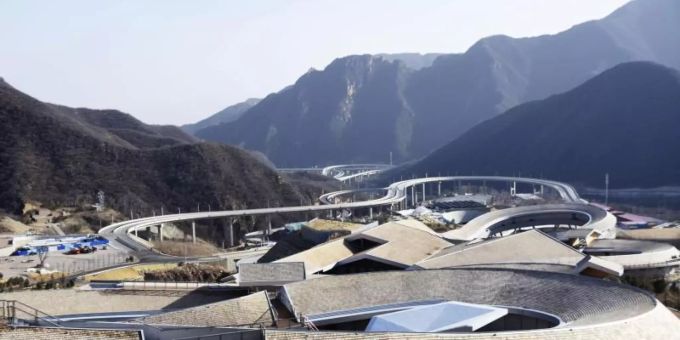 Ein Blick auf das National Sliding Centre im chinesischen Yanqing. Foto: -/kyodo/dpa Yanqing Olympia 2022