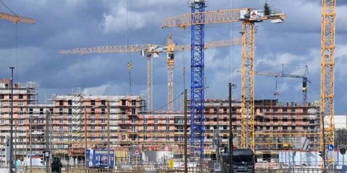 Die Wirtschaft sei trotz Lockdown robust, findet der Präsident des Ifo Institut für Wirtschaftsforschung. Ifo Institut für Wirtschaftsforschung