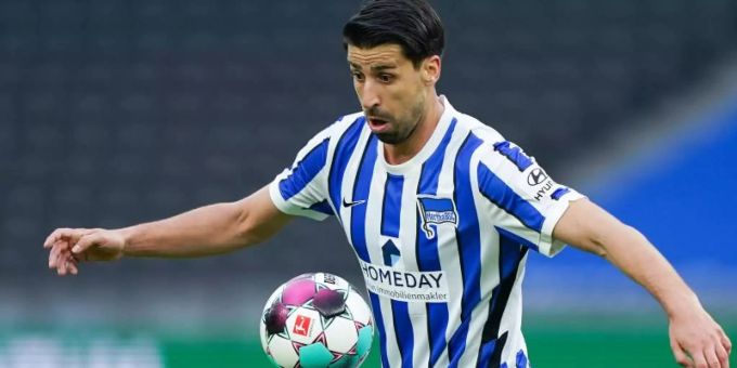 Der Vertrag von Sami Khedira bei Hertha BSC läuft aus. Foto: Michael Sohn/AP Pool/dpa Der Vertrag von Sami Khedira bei Hertha BSC läuft aus. Foto: Michael Sohn/AP Pool/dpa