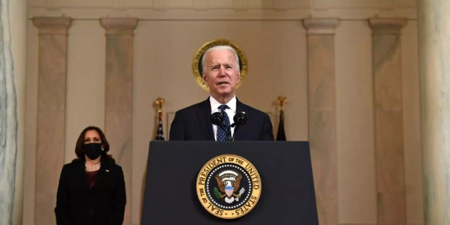 Präsident Biden mit Vizepräsidentin Harris