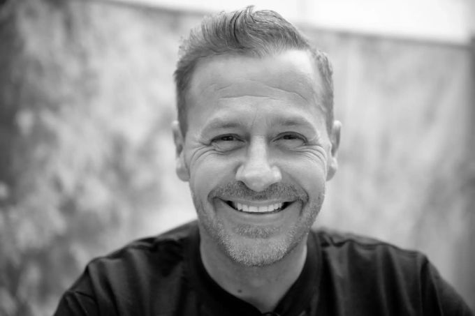 Schauspieler und Realitystar Willi Herren ist im Alter von 45 Jahren verstorben. Schauspieler Willi Herren