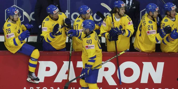 Die Schweden gewinnen gegen Grossbritannien. Eishockey WM