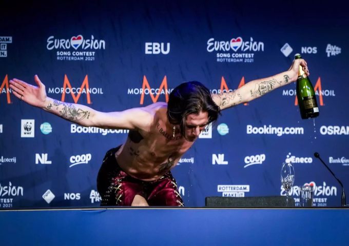 Der Maneskin-Sänger David jubelt über den ESC-Erfolg. David Maneskin