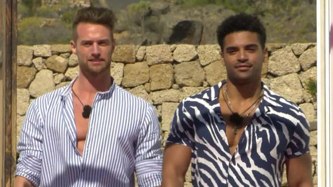 Florian (li.) und Amadu mischen die "Love Island"-Villa ordentlich auf. Florian Amadu