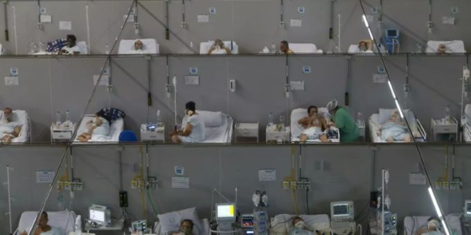 Patienten in einem Feldlazarett in Santo André Patienten in einem Feldlazarett in Santo André