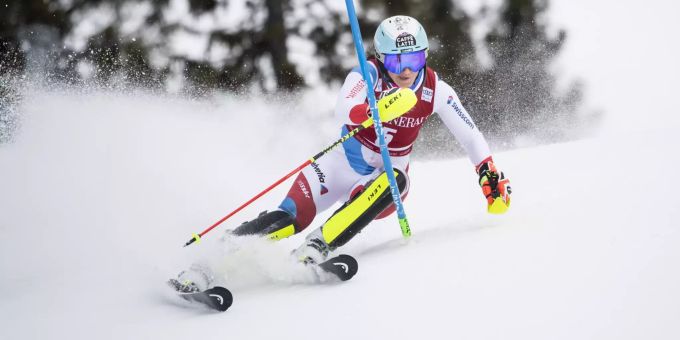 Wendy Holdener beim Slalom in Are. ski Wendy Holdener