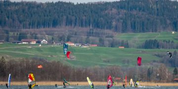 Surfer auf dem Kochelsee