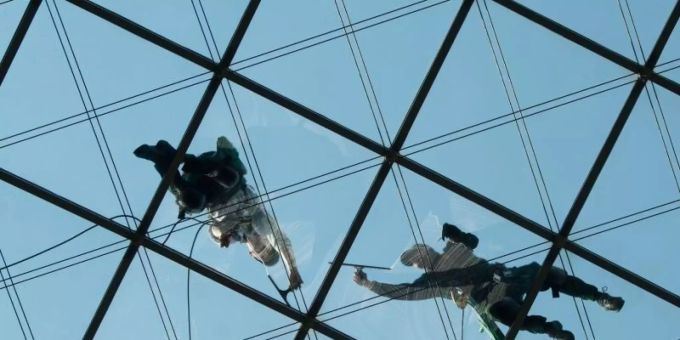 Frankfurt/Osnabrück - Gewerkschaft prangert «dreckige Jobs» für Gebäudereiniger an