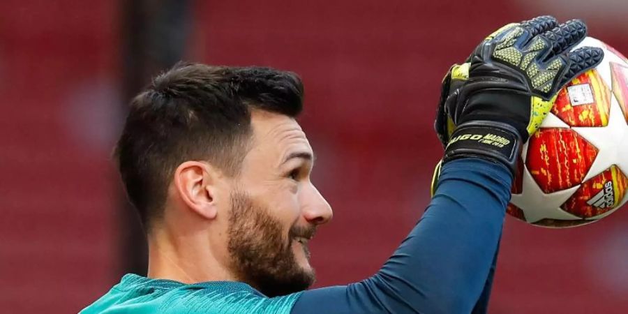 Hat sich in einem Spiel der Premier League schwer verletzt: Tottenhams Keeper Hugo Lloris. Foto: Martin Rickett/PA Wire/dpa
