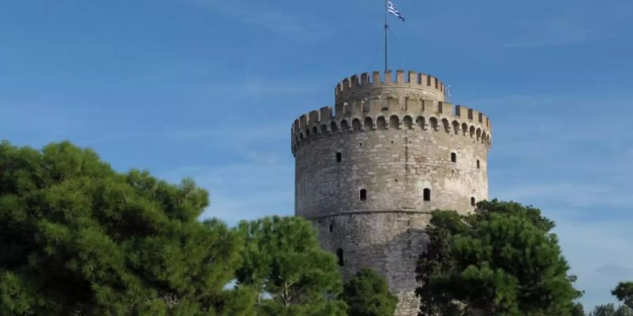 Das Wahrzeichen der Stadt Thessaloniki: der Weisse Turm. Foto: Federico Gambarini/dpa