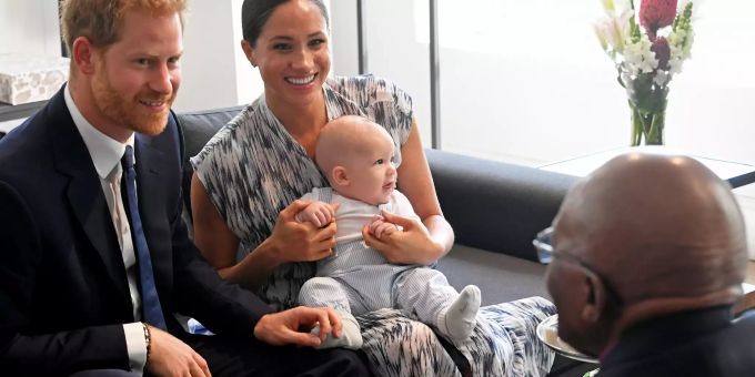 Ein Bild aus alten Zeiten: Meghan Markle, Prinz Harry und der kleine Archie in Südafrika. Prinz Harry Meghan Markle