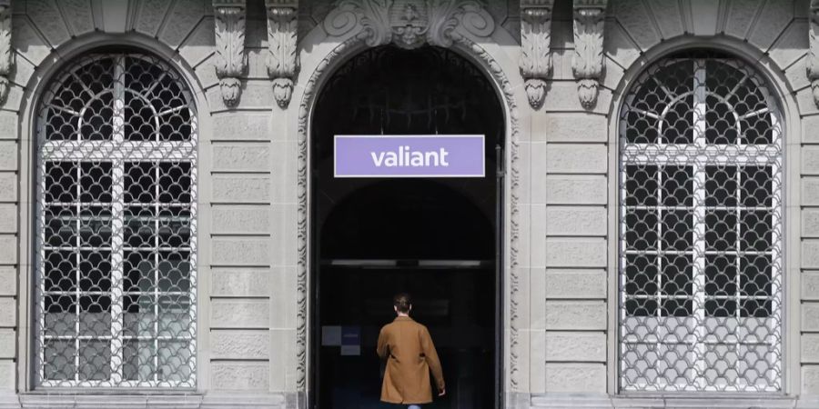 valiant bank